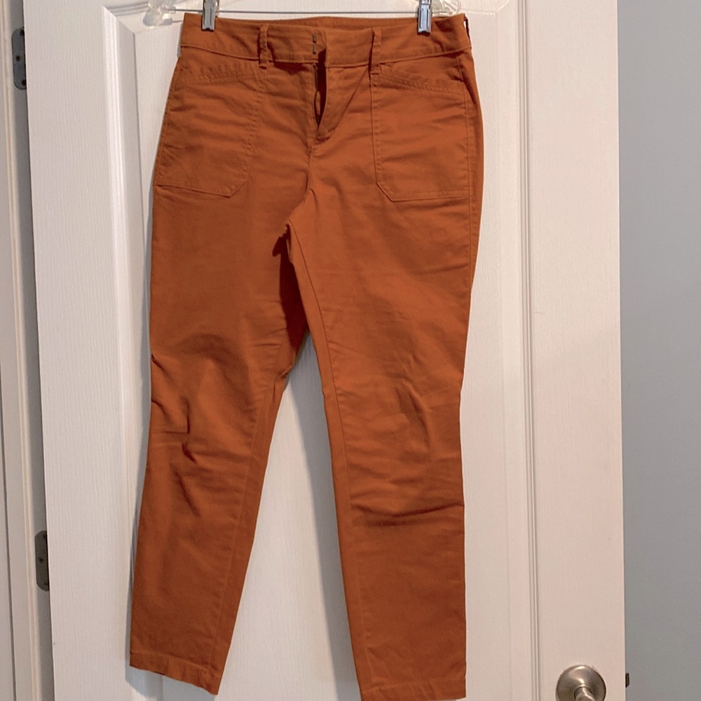 Old navy pixie utility pants in burnt orange  Size 6